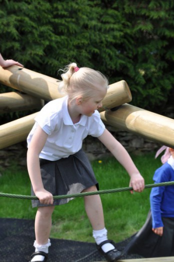little monkeys-orangutan-school-safergrass-03