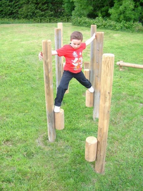Zig Zag Stilts 3